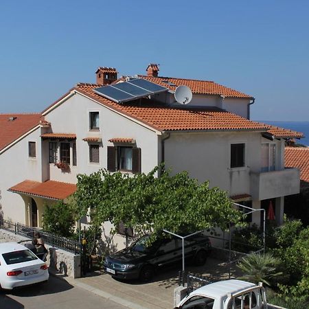 Apartments With A Parking Space Mali Losinj Exterior photo