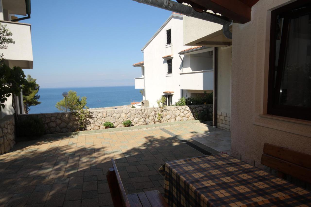 Apartments With A Parking Space Mali Losinj Exterior photo